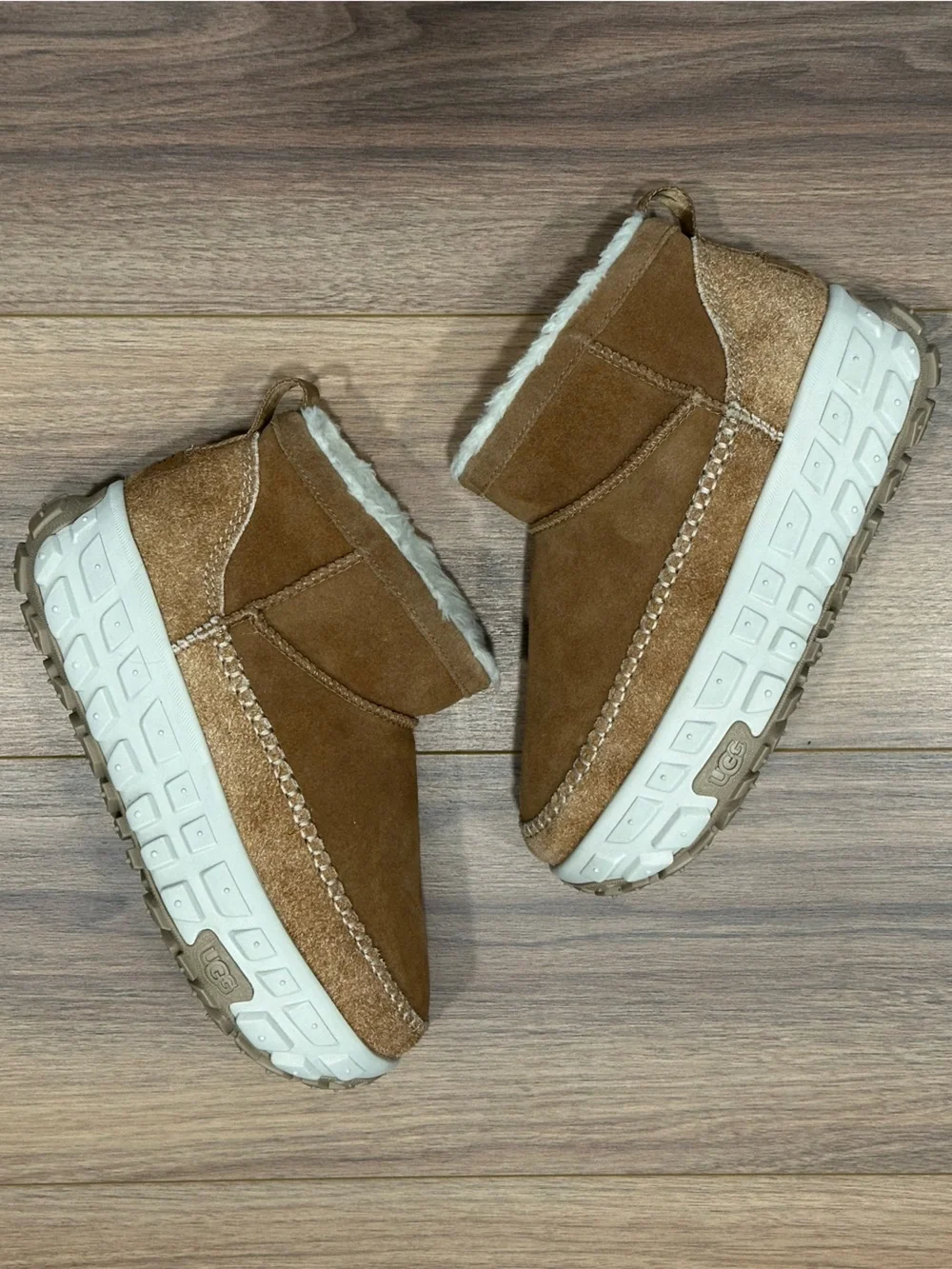 Ugg Venture Daze Ultra Mini Boot Platform in Chestnut Size Women’s 10
